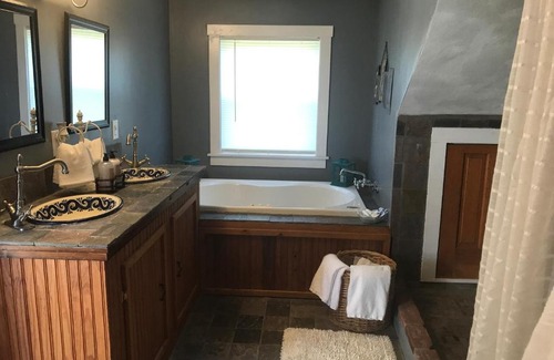 Gettysburg House | Discover The Britton Farmstead: Rated 9/10 & Family-Friendly