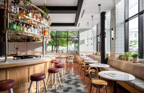 Riverside Hotel | Discover Comfort at The Broadview Hotel: 4-Star Experience