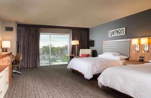 Columbia Hotel | Exceptional Stay at The Broadway Columbia - a DoubleTree by Hilton