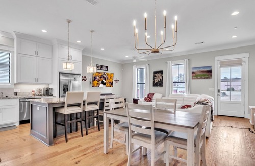 Starkville House | The Brookside Stay by OneHometown Getaways