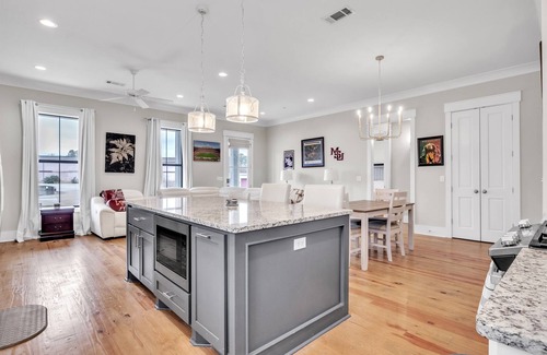 Starkville House | The Brookside Stay by OneHometown Getaways