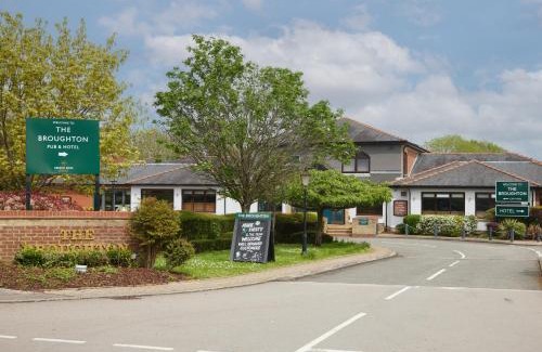 Milton Keynes Hotel | Family-Friendly Comfort at The Broughton Hotel by Greene King Inns