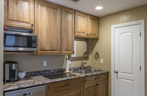 Glendale Other | Perfect Getaway at The Bryce with Child-Friendly Amenities