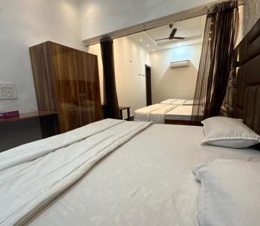 Amritsar Bed & Breakfast | Family-Friendly Getaway at The Bubbles with Pool Access