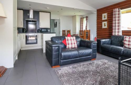Saint Asaph House | Discover The Buck: Family-Friendly & Pet Welcome Retreat