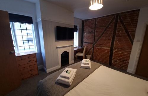 Botley Hotel | Discover The Bugle Inn: A Pet-Friendly Stay with Top Amenities