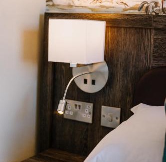 Stony Stratford Hotel | Experience The Bull Hotel: Family-Friendly with Dining Options