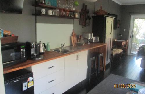 Moyhu House | Perfect Stay at The Bungalow at Nunyara - 10/10 Rating!