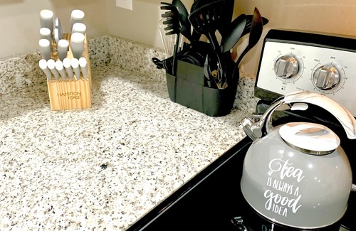 Atlanta House | Discover The Bungalow Hideaway: Pet & Child Friendly Retreat