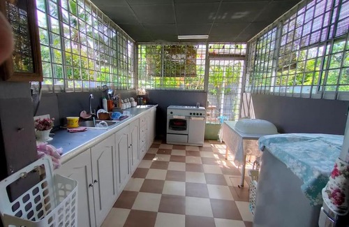 Taman Rakyat Mergong House | Welcome to The Bungalow Homestay: Family-Friendly Retreat
