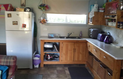 Huskisson Cabin | Pet-Friendly Oceanfront Bungalow in Huskisson - Guest Rated 10/10