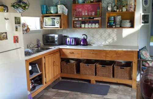 Huskisson Cabin | Pet-Friendly Oceanfront Bungalow in Huskisson - Guest Rated 10/10