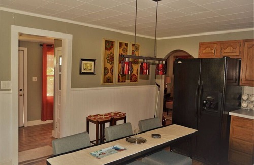 Grand Forks House | Inviting Bungalow Retreat with Backyard BBQ and Family Perks
