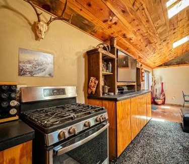 Folsom House | The Bunkhouse a home on the range