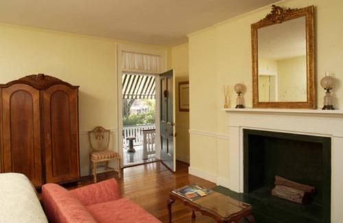Natchez Bed & Breakfast | Experience The Burn Bed and Breakfast with Pool & Dining