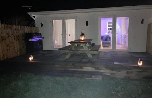Roscoe Apartment | Guesthouse Retreat: Burren 1 Bed, Family-Friendly Stay