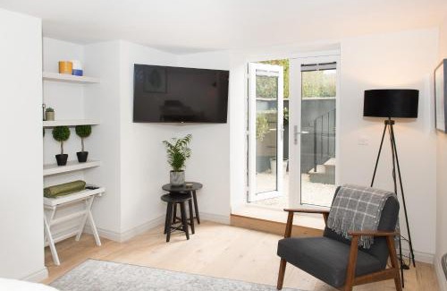 Harrogate Apartment | Discover The Burrow: Family-Friendly Harrogate Retreat