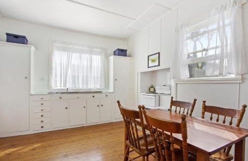 Bendalong House | Experience The Butterfly House in Bendalong: Pet Friendly Stay