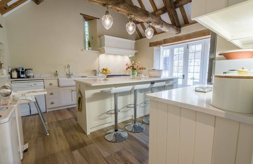 Redbrook House | Inviting Villa Retreat in the Enchanting Forest of Dean