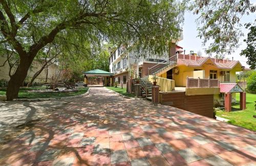 Shyam Nagar Resort | Relaxing Retreat at The Byke Grassfield Resort with Pool