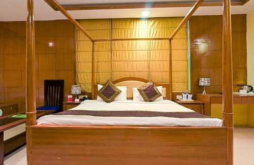 Shyam Nagar Resort | Discover The Byke Grassfield Resort with Pool in Shyam Nagar