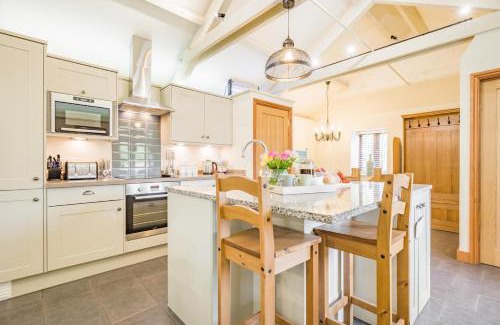 Bodmin House | Pet-Friendly Retreat at The Byre Dunmere for Families