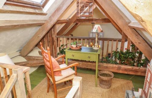 Frithelstock House | Discover The Byre: A 4-Star Retreat with a 9/10 Rating
