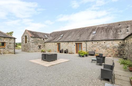 Newton Stewart House | Pet-Friendly Retreat at The Byre - Ideal for Families