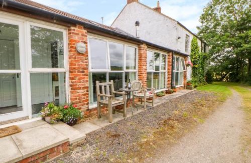 Stockton-on-Tees House | Experience The Byre: Guest Rated 9.8, Family & Pet Friendly
