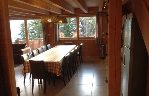 La Toussuire Ski Chalet | Cozy Chalet Krissyann: Skiing, Ocean Views & Family Friendly