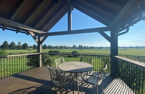 Paris Cabin | Ocean View Delight at The Cabin at Denali Stud