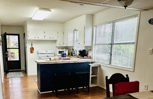 Shelby House | Experience Local Living at The Cabin at Downs Point