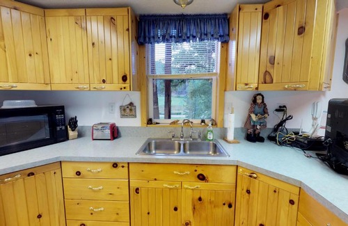 Glendale House | Experience The Cabin at Lydia's Canyon: Perfect for Families