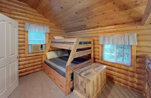 Glendale House | Experience The Cabin at Lydia's Canyon: Perfect for Families