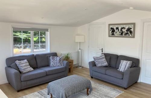 Lisburn House | Outstanding Family Retreat at The Cabin - Rated 9.9/10