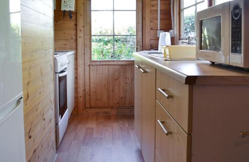 East Dereham House | Pet-Friendly Retreat: The Cabin with Private Pool & High Ratings