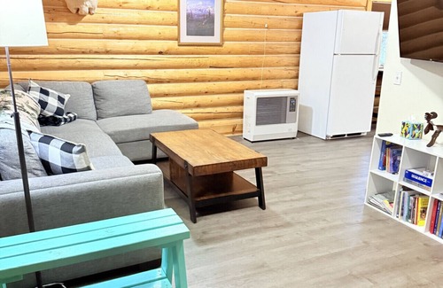 Fairbanks House | Experience The Cabin in the Woods 3 with Family-Friendly Amenities