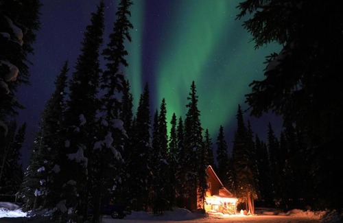 Fairbanks House | Discover The Cabin in the Woods: Family-Friendly Retreat
