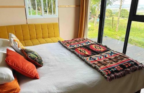 Brittas Ski Chalet | Welcoming Cabin in the Woods with Pet-Friendly Amenities