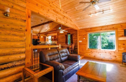 Minocqua Cabin | Discover "The Cabin": Lake Access in the Northern Woods