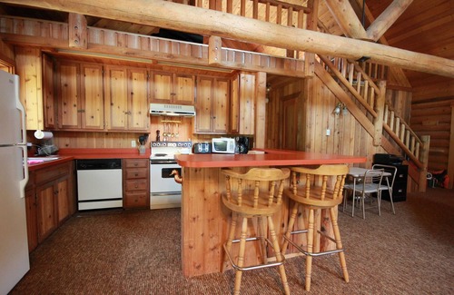 Myrtle Point Cabin | Experience The Cabin on Legacy Lake: Pet-Friendly Retreat