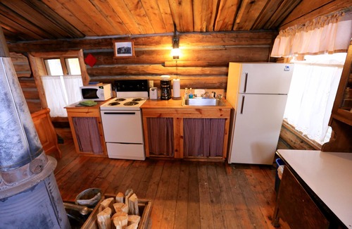 Clark Cabin | Discover The Cabins at Historic Columbine: Guest Rated 9.8
