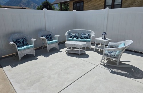Logan House | Cozy Cache Cottage: Pet-Friendly Retreat Near Logan Attractions