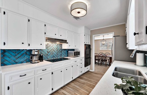 Waco House | Pet Friendly Getaway at The Cactus Casa by Lake Waco