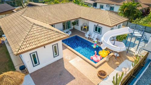 Huai Yai Villa | Relax at The Cactus Pool Villa Pattaya with Ocean View