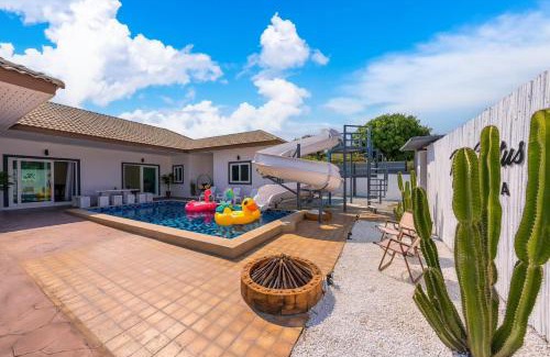 Huai Yai Villa | Relax at The Cactus Pool Villa Pattaya with Ocean View
