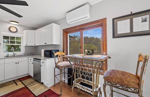 Haversham House | Rustic Retreat: The Caddyshack with Family-Friendly Amenities