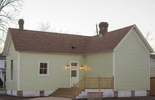 Brazos House | Historic The Cahill- Magnolia Brewery House: Rated 10/10