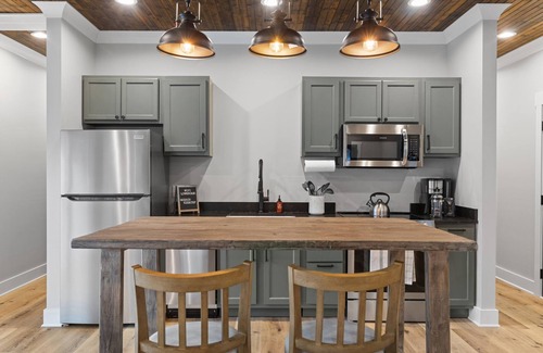 Sparta House | Experience The Calf Killer Cottage: 10/10 Guest Rated Retreat