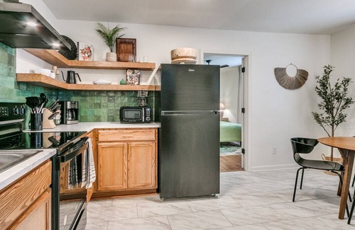 Norman Apartment | The Cali - 1/4 mile to OU Stadium